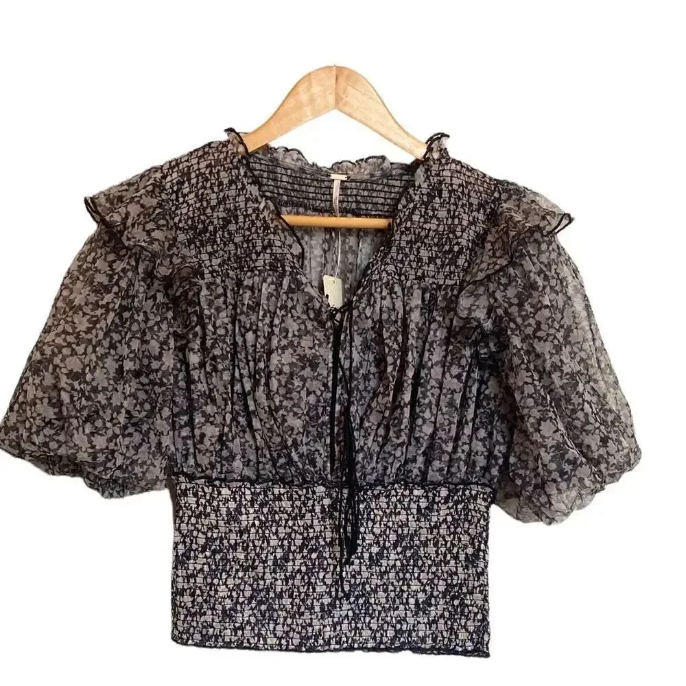 Free People Beatrice Floral Print Cross Tie Neck Smocked Crop Top NWT Size Large